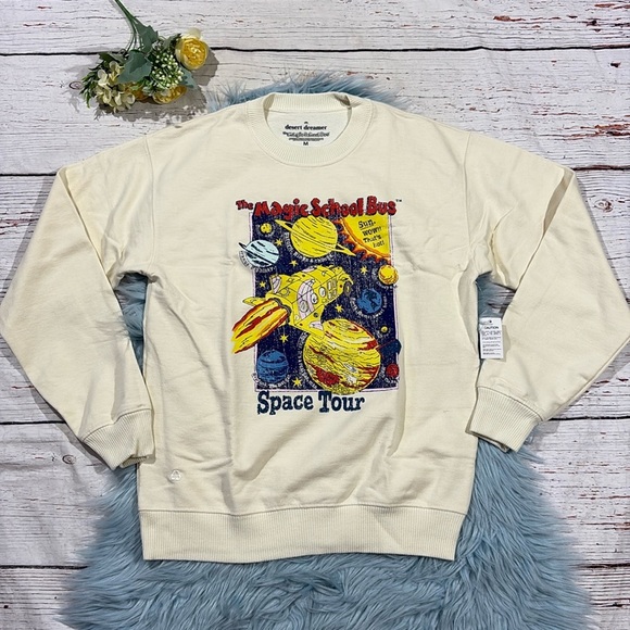 NWT Urban Outfitters Desert Dreamer The Magic School Bus Space Tour Crewneck - Picture 1 of 10